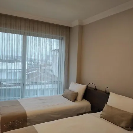 Comfy Aparthotel